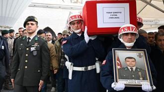 Motosiklet kazasında hayatını kaybeden üsteğmen toprağa verildi