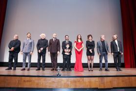 Beyazperdeye 'postacı' geliyor