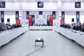 Vali Akkoyun, Dargeçit’te muhtarlarla bir araya geldi