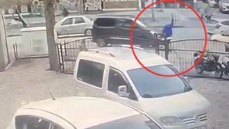 Kaldırımda yürürken tabancayla rastgele ateş açan şüpheli tutuklandı