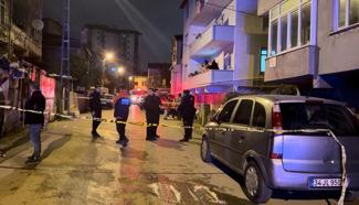 Pendik'te 2 katlı binanın giriş katında yangın: 3 çocuk öldü, 1'i ağır yaralandı