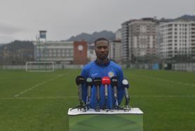 Çaykur Rizesporlu Augusto: Ligin ilk beşinde yer almamız bence kimseyi şaşırtmamalı