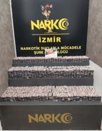 İzmir'de 55 bin 552 adet sentetik ecza hap ele geçirildi