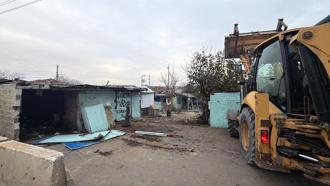 Narkotik olaylarıyla anılan 'Kore Mahallesi'nde 70 metruk bina yıkıldı