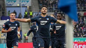 Ozan Kabak 1,5 yıl sonra 11’de görev alıp, golünü attı