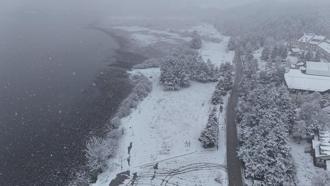 Abant, beyaz örtüyle kaplandı