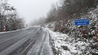 Bartın'ın yükseklerinde kar yağışı
