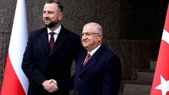 Bakan Güler, Polonyalı mevkidaşı ile bir araya geldi