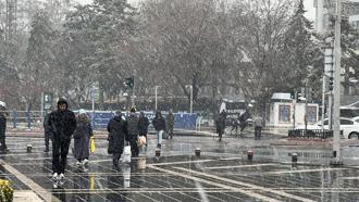 Kayseri'de kar yağışı etkili oldu