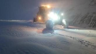 Siirt’te kar yağışı nedeniyle 15 köy yolu ulaşıma kapandı