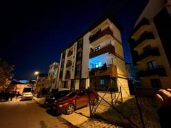 16 yaşındaki kız çocuğu odasında tabancayla başından vurulmuş halde bulundu