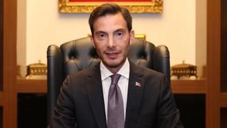 Başkanın makam odasından çıkan dinleme cihazındaki sim kart, cihazı bulan kişinin üstüne kayıtlı çıktı