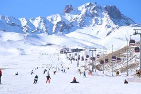 Erciyes Kayak Merkezi'nde yeni sezon, resmi törenle açıldı