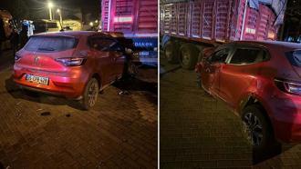 Uygulamadan kaçarken otomobiliyle motosiklete çarptı: 1 ölü, 1 yaralı