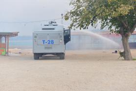 Adana'da adadaki kaçak işletmelerin yıkımı için işlem başlatıldı, bazı kişiler direnip iş yerlerini yaktı / Ek fotoğraf