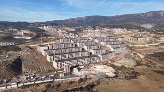 Antakya Ayakkabıcılar Sitesi yükseliyor