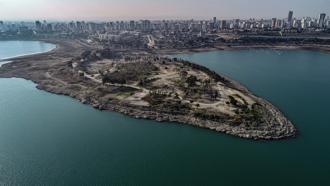 Adana'da adadaki kaçak yapılar yıkıldı; bölgenin son hali havadan görüntülendi