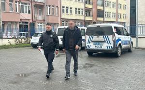 Ücretsiz dağıtılan çikolataları yiyen 20 öğrenci hastanelik oldu (2)