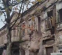 Edremit’te tarihi handan parçaları koptu