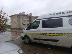 Boru döşenirken meydana gelen göçükte yaralanan 4 işçiden 1'i öldü; 3 gözaltı