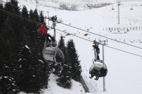 Çambaşı Kayak Merkezi’nde nefes kesen tatbikat