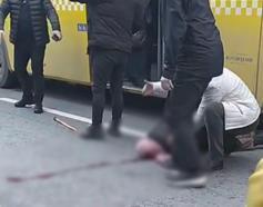 İstanbul - Fatih’te İETT otobüsünün çarptığı yaya ağır yaralandı