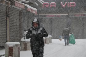 Van'da 569 yerleşim yeri ulaşıma kapandı