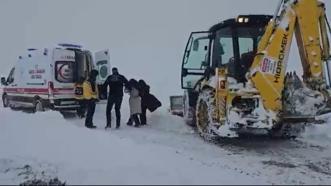 Van'da 569 yerleşim yeri ulaşıma kapandı (3)