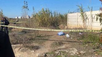 Adana'da yol kenarında kadın cesedi bulundu