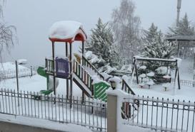 Ordu'nun Akkuş ilçesinde eğitime kar engeli
