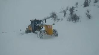 Elazığ’da kardan 323 köy yolu kapandı