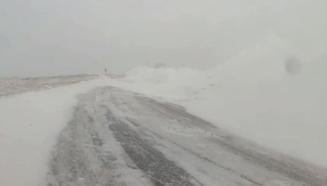 Bayburt- Erzurum kara yoluna çığ düştü