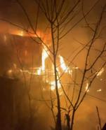 İstanbul - Sancaktepe’de ahşap binada çıkan yangın söndürüldü