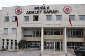 Kendisini polis olarak tanıttığı kadını, 2 milyon lira dolandıran şüpheli tutuklandı