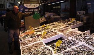 Trabzon’da, balık tezgahlarında çeşit bolluğu