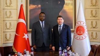 Bakan Tunç, Somali Adalet Bakanı Sheikhali ile görüştü