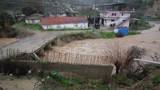 Aydın’da dere taştı; 9 ev tedbir amaçlı tahliye edildi
