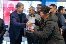 İzmir'de küçük ölçekli balıkçıya dayanışma eli