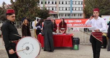 ‘Hoş geldin Ramazan’ etkinliğinde hurma ve şerbet ikramı