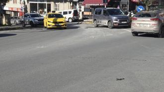 İstanbul - Beylikdüzü'nde servis minibüsünün çarptığı yaya hayatını kaybetti