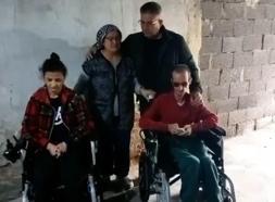 Engelli kardeşler, akülü sandalyelerine kavuştu