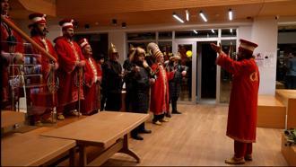 İftar sonrası kütüphaneye giden öğrencilere 'mehter takımı' sürprizi