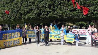 Ukraynalılar, savaşın 4'üncü yılında kaybettiklerini andı