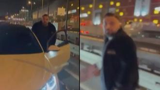 Beylikdüzü'nde trafikte tartışan iki sürücü kamerada