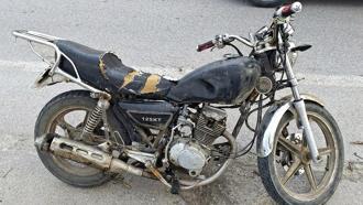 Sahte plakalı motosikletin ehliyetsiz sürücüsüne 110 bin lira ceza