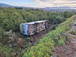 Öğrenci servisi devrildi;  7 öğrenci yaralandı