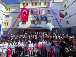 Kağıthane’de yenilenen okul binası hizmete açıldı