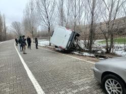 Çorum'da sıkışan sürücüyü itfaiye ekipleri kurtardı