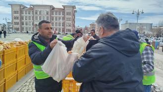 Şarkışla'da ücretsiz 10 bin ekmek dağıtıldı