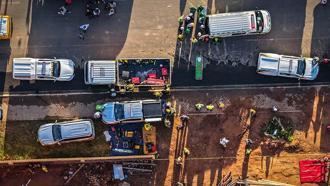 Güney Afrika'da inşaat halindeki bina çöktü: 8 ölü